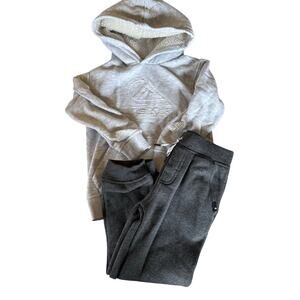 Quicksilver grey hoodie and sweatpants size 5